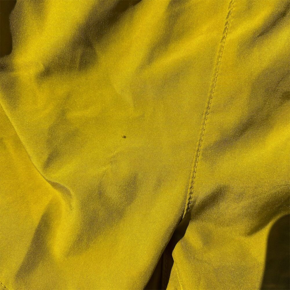 Nike Women's Dri-Fit Running Shorts Yellow Size M Activewear - Picture 4 of 4